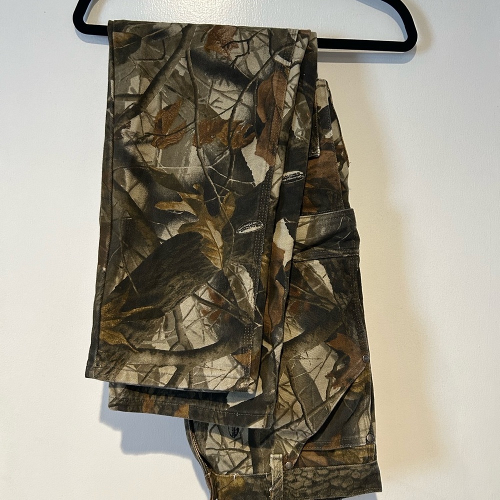 Wrangler Men's Vintage Camo Cargo Pants